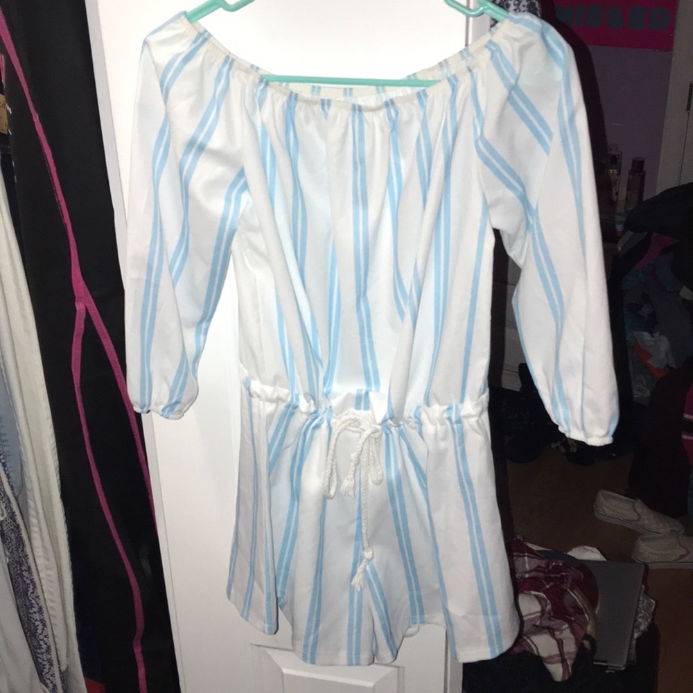 Off Shoulder Light blue/White ROMPER (ONE SIZE)